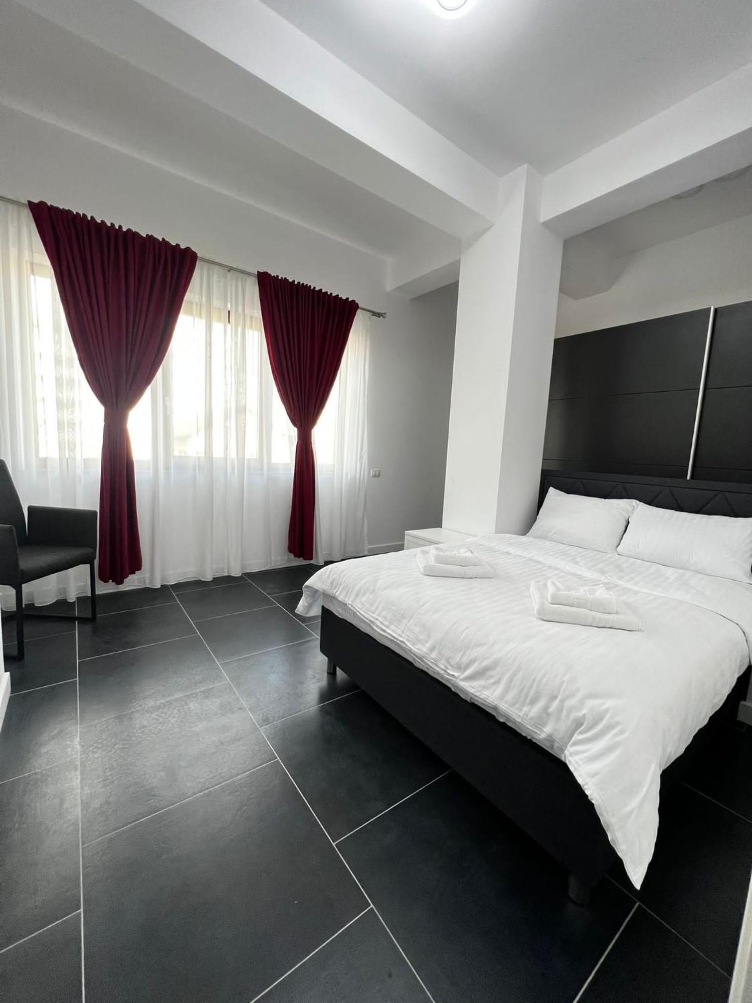 Luxury Cozy Apartments Suceava Exterior foto